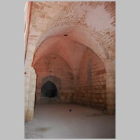 This southern hall is roofed by 7.5M cross vaults, and is the most beautiful hall. It is not reconstructed - its all the original 12th C walls and columns, photo on biblewalks com.jpg